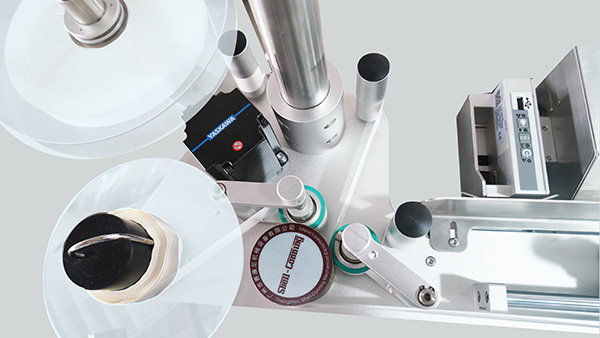 91成人视频旋杆貼標機小編告訴你貼標機精度差（chà）如何調整