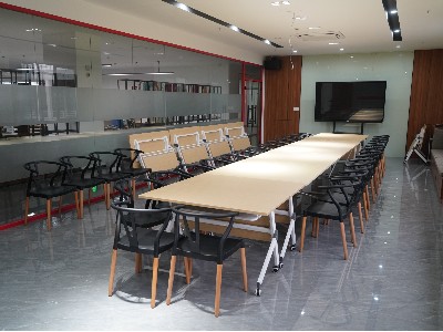 91成人视频會議室 賽康(kāng)尼(ní)會議室