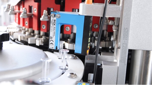 工作前雙麵貼標機要做哪（nǎ）些準備？