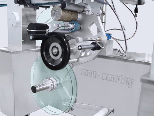 頂（dǐng）底麵智能（néng）貼標機