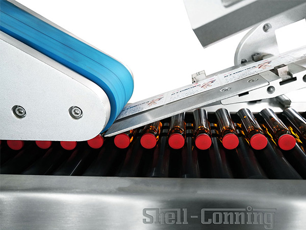 S606 立進立出臥式圓瓶智（zhì）能貼標機